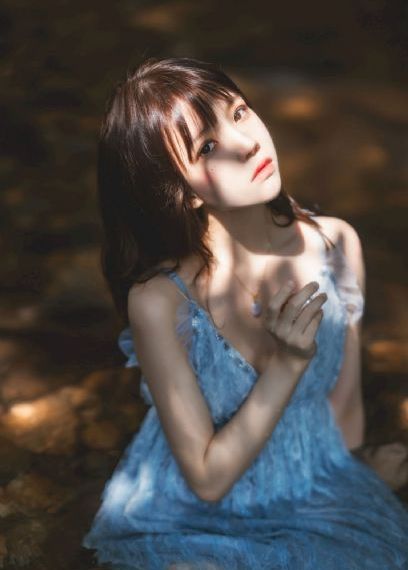 丰满的大胸女朋友5_HD在线手机播放